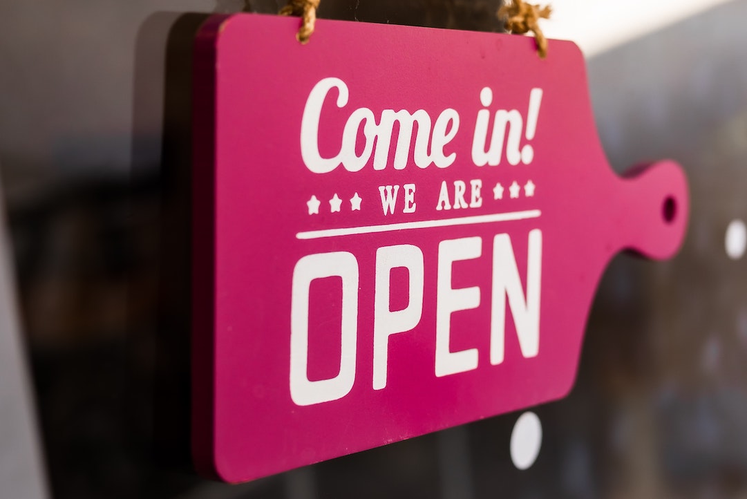 Pink Door sign Open - Photo by SpotwizardLee from Pexels