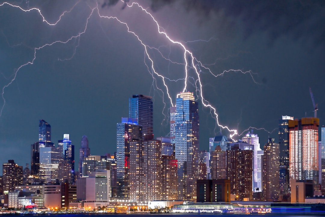 City under a storm - Photo by Pixabay - Pexels
