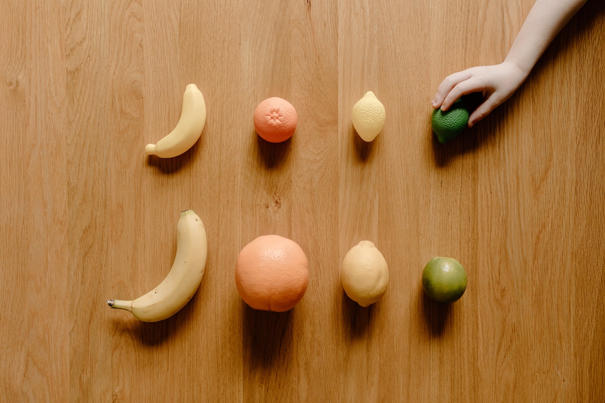 Plastic fruits copies